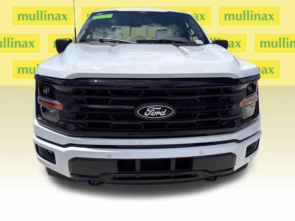 2026 Oxford White Ford F-150 XLT 4X4 Truck
