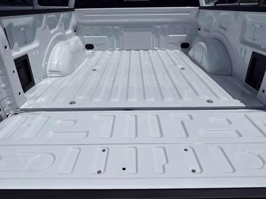 2026 Oxford White Ford F-150 XLT 4X4 Truck