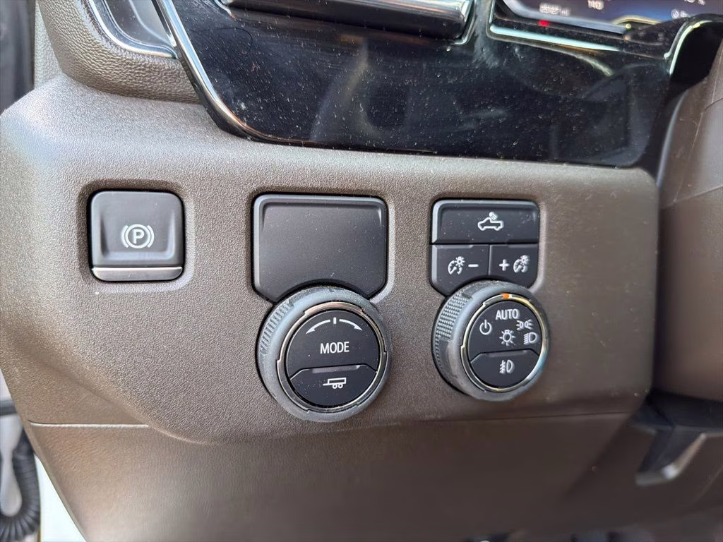 2025 Summit White Chevrolet Silverado 1500 RST RWD Truck