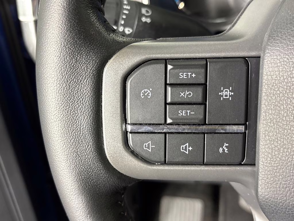2022 Blue Metallic Ford F-150 XLT RWD Truck