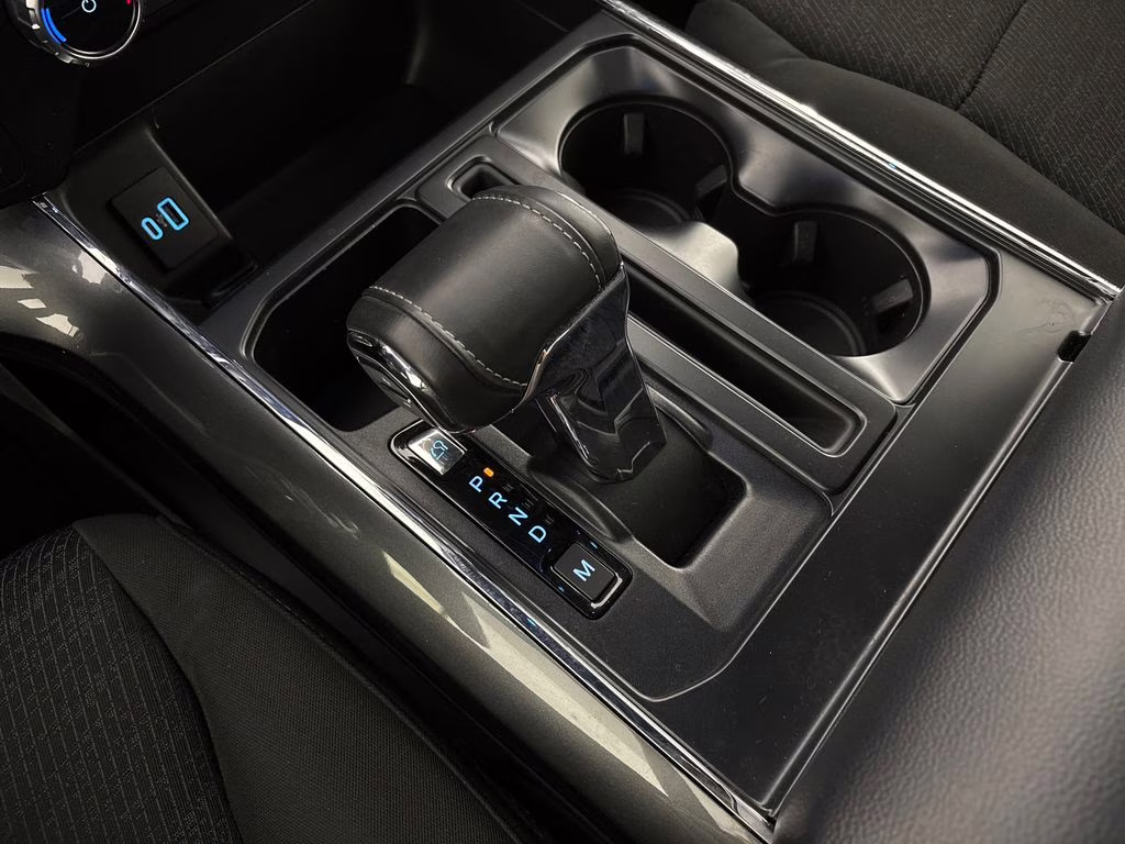 2022 Blue Metallic Ford F-150 XLT RWD Truck