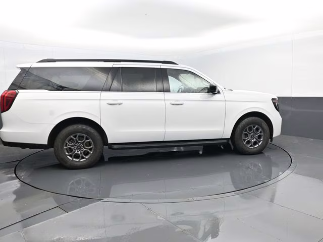 2025 Oxford White Ford Expedition Max Active 4X4 SUV