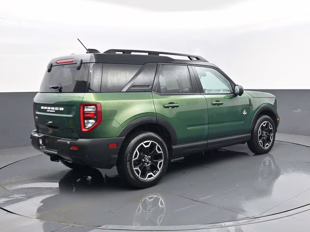 2025 Green Metallic Ford Bronco Sport Outer Banks 4X4 SUV