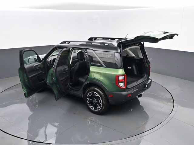 2025 Green Metallic Ford Bronco Sport Outer Banks 4X4 SUV