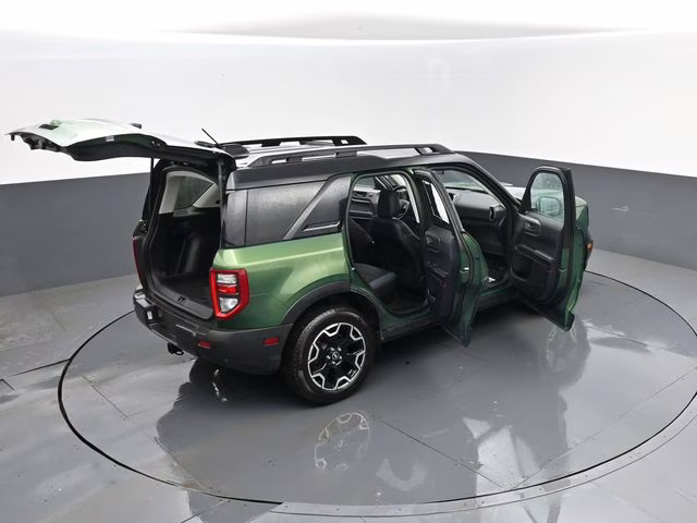 2025 Green Metallic Ford Bronco Sport Outer Banks 4X4 SUV