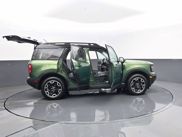 2025 Green Metallic Ford Bronco Sport Outer Banks 4X4 SUV