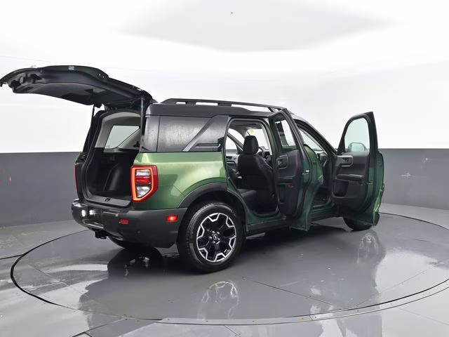 2025 Green Metallic Ford Bronco Sport Outer Banks 4X4 SUV