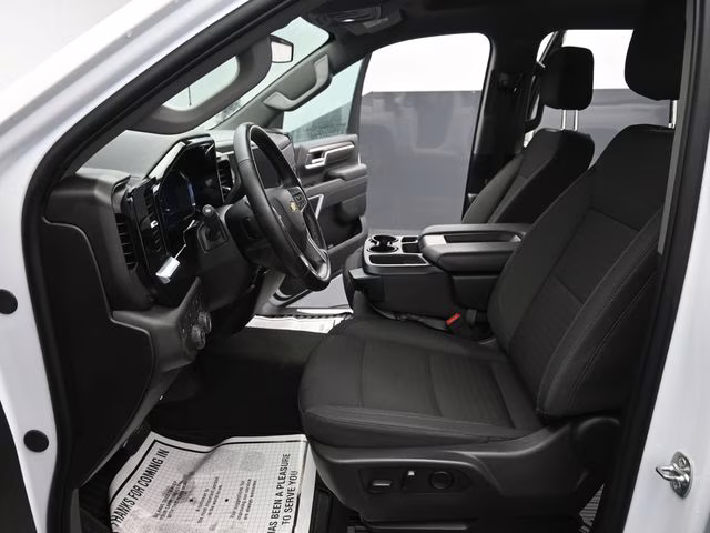 2025 White Chevrolet Silverado 2500HD LT 4X4 Truck