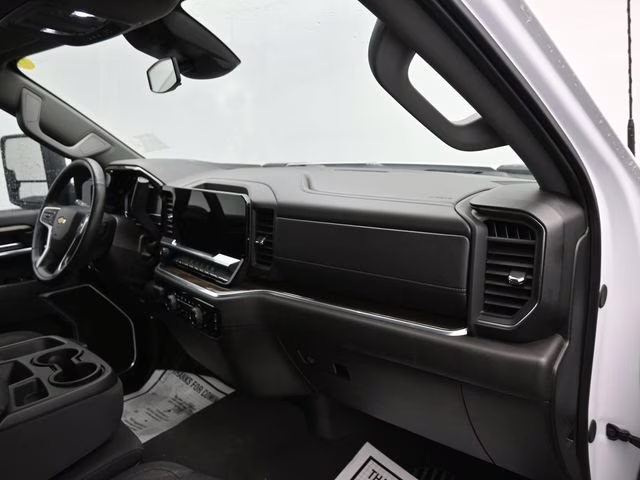 2025 White Chevrolet Silverado 2500HD LT 4X4 Truck