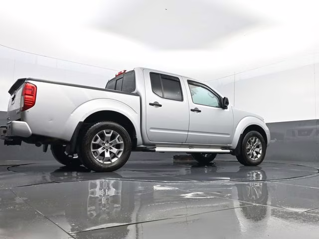 2021 Brilliant Silver Metallic Nissan Frontier SV 4X4 Truck
