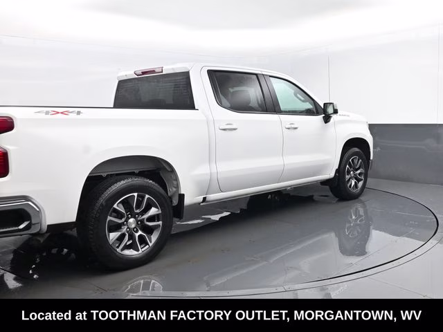 2024 Summit White Chevrolet Silverado 1500 LT 4X4 Truck
