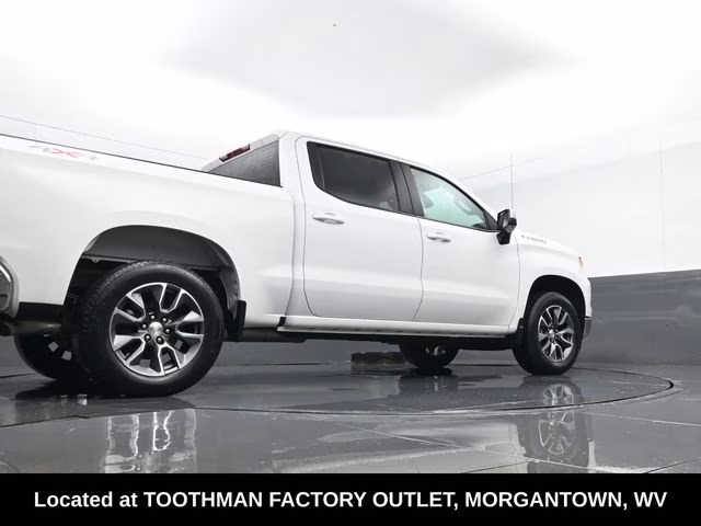2024 Summit White Chevrolet Silverado 1500 LT 4X4 Truck