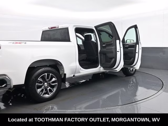 2024 Summit White Chevrolet Silverado 1500 LT 4X4 Truck