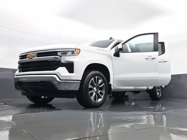 2024 Summit White Chevrolet Silverado 1500 LT 4X4 Truck