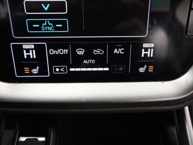 2020 Ice Silver Metallic Subaru Outback Onyx Edition XT AWD SUV