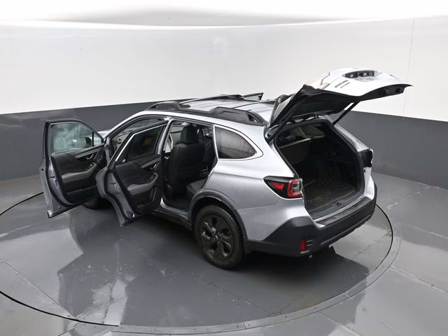 2020 Ice Silver Metallic Subaru Outback Onyx Edition XT AWD SUV