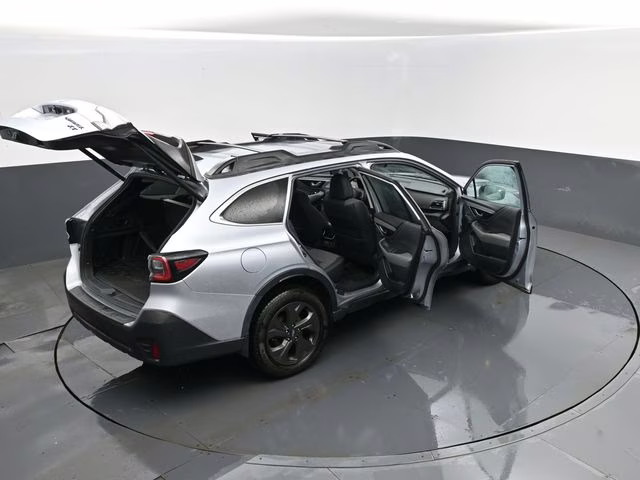 2020 Ice Silver Metallic Subaru Outback Onyx Edition XT AWD SUV