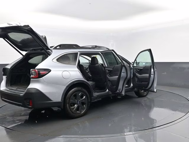2020 Ice Silver Metallic Subaru Outback Onyx Edition XT AWD SUV