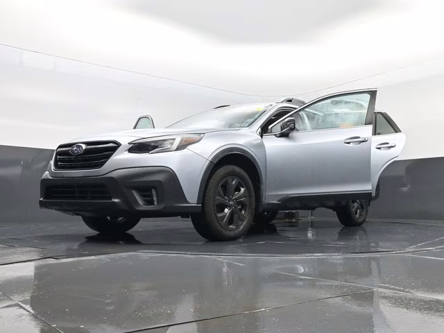 2020 Ice Silver Metallic Subaru Outback Onyx Edition XT AWD SUV