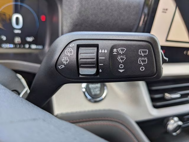 2026 Star White Metallic Tri-Coat Ford Explorer Active RWD SUV