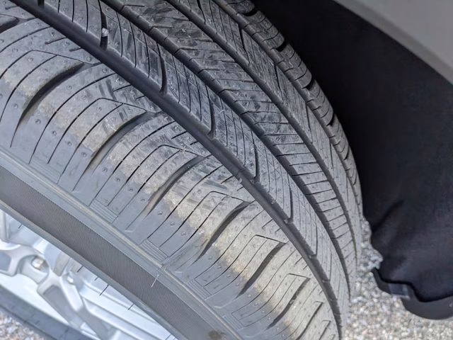 2026 Star White Metallic Tri-Coat Ford Explorer Active RWD SUV