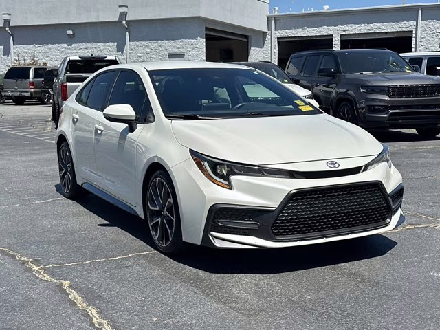 2020 White Toyota Corolla FWD Sedan