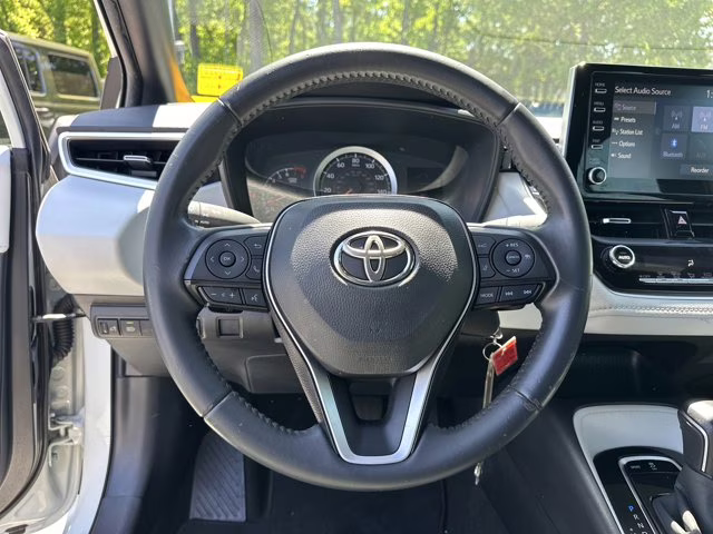 2020 White Toyota Corolla FWD Sedan