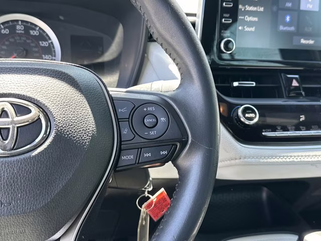 2020 White Toyota Corolla FWD Sedan