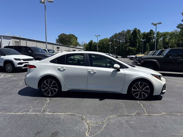 2020 White Toyota Corolla FWD Sedan