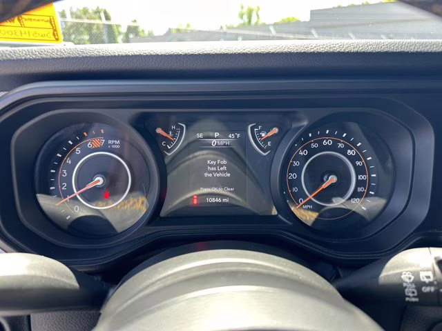 2025 Bright White Clearcoat Jeep Wrangler 4X4 Convertible