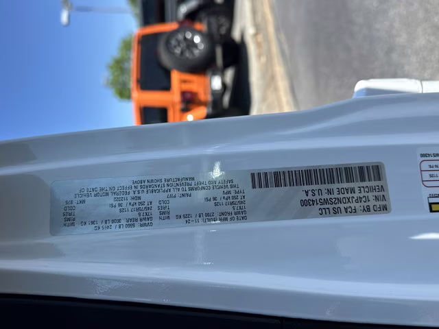 2025 Bright White Clearcoat Jeep Wrangler 4X4 Convertible