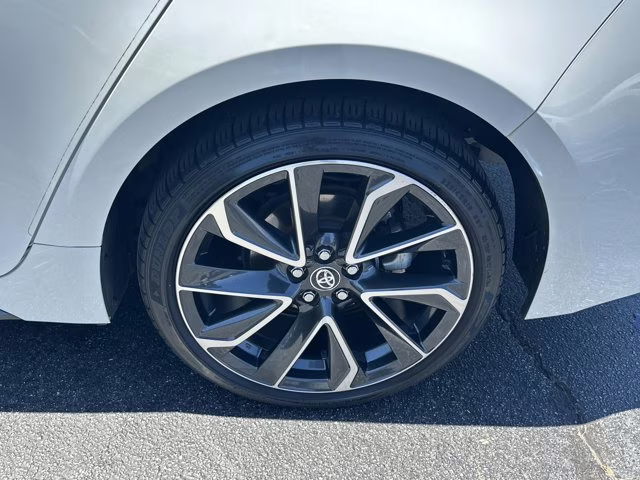 2020 White Toyota Corolla FWD Sedan