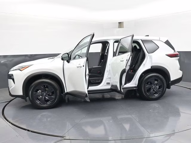 2026 Everest White Pearl Tricoat Nissan Rogue SV FWD SUV