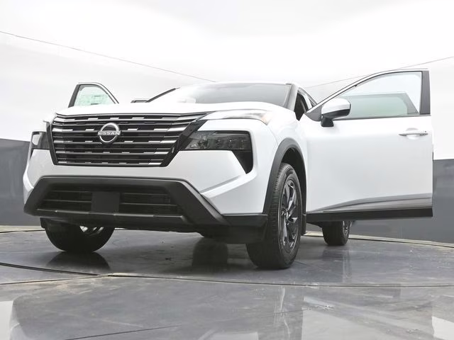 2026 Everest White Pearl Tricoat Nissan Rogue SV FWD SUV