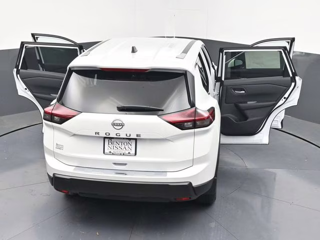 2026 Everest White Pearl Tricoat Nissan Rogue SV FWD SUV
