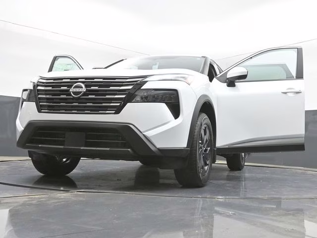 2026 Everest White Pearl Tricoat Nissan Rogue SV FWD SUV