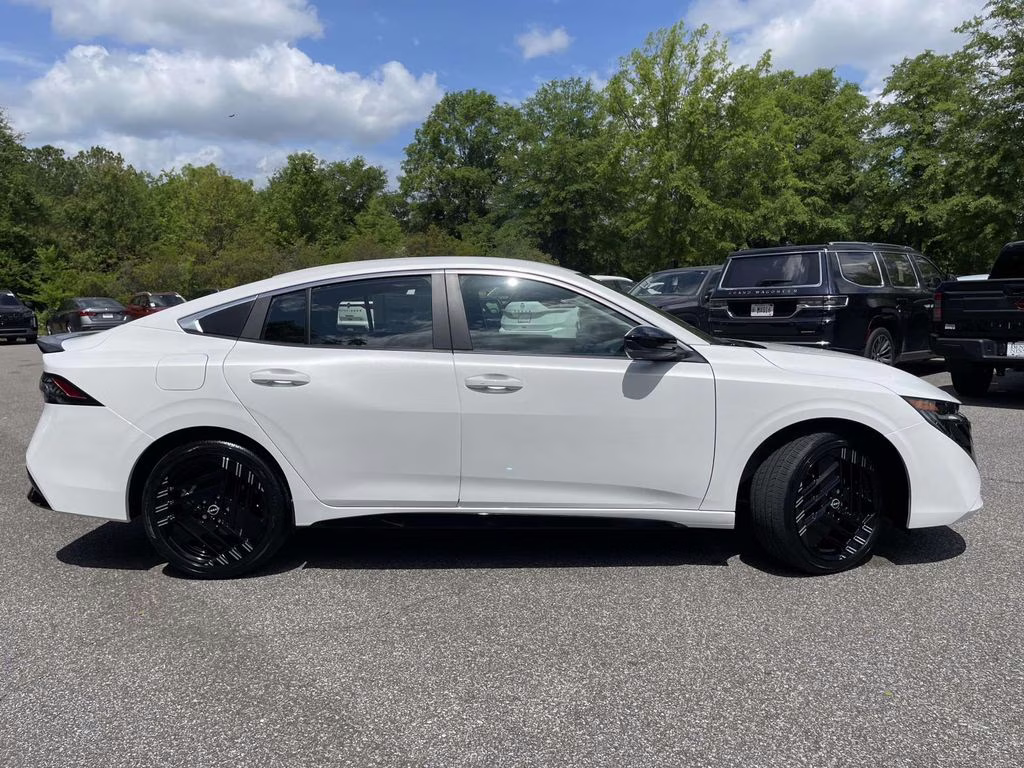 2026 Aspen White Tricoat Nissan Sentra SR FWD Sedan