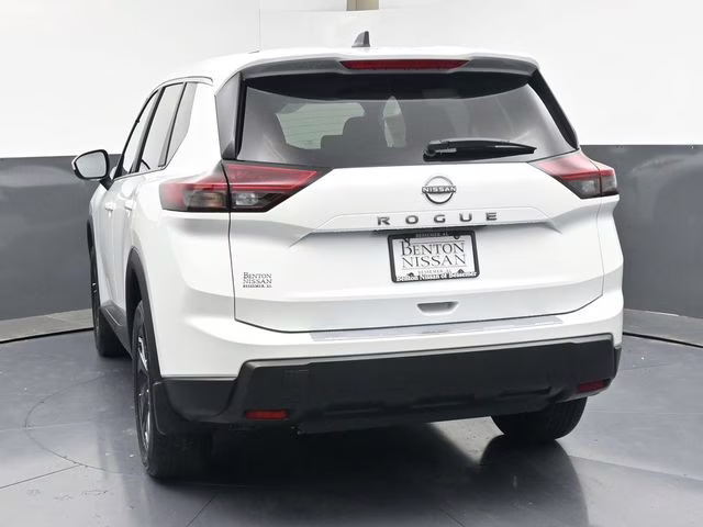 2026 Everest White Pearl Tricoat Nissan Rogue SV FWD SUV