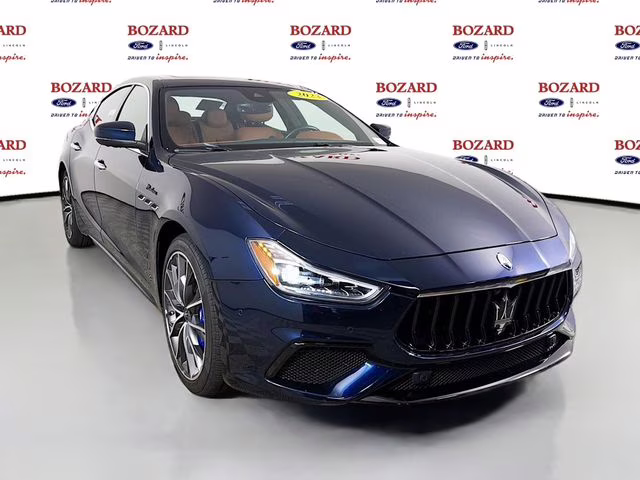 2023 Maserati Ghibli Modena Q4's photo