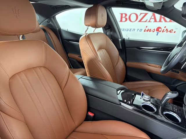 2023 Blu Nobile Tri-Coat Maserati Ghibli Modena Q4 AWD Sedan