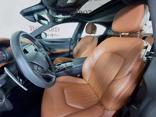 2023 Blu Nobile Tri-Coat Maserati Ghibli Modena Q4 AWD Sedan