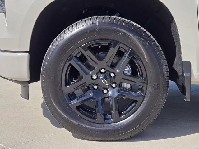 2026 White Sands Chevrolet Silverado 1500 Custom RWD Truck