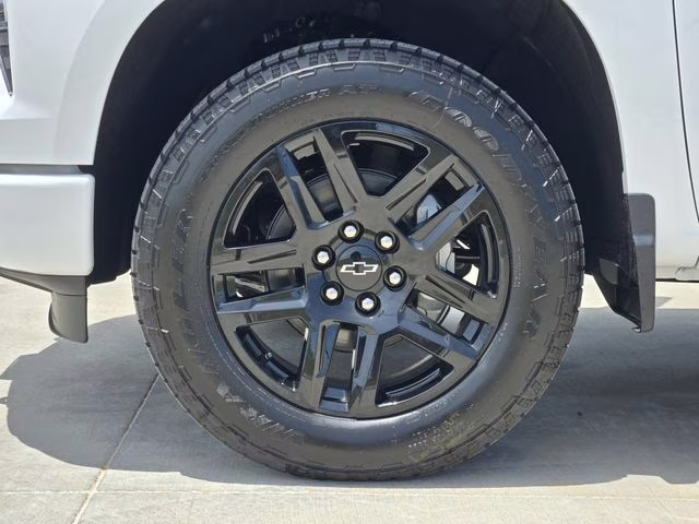 2026 Summit White Chevrolet Silverado 1500 Custom 4X4 Truck