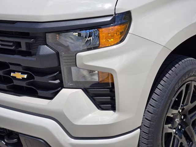 2026 White Sands Chevrolet Silverado 1500 Custom 4X4 Truck