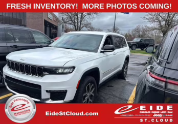 2023 Bright White Clearcoat Jeep Grand Cherokee L Limited 4X4 SUV