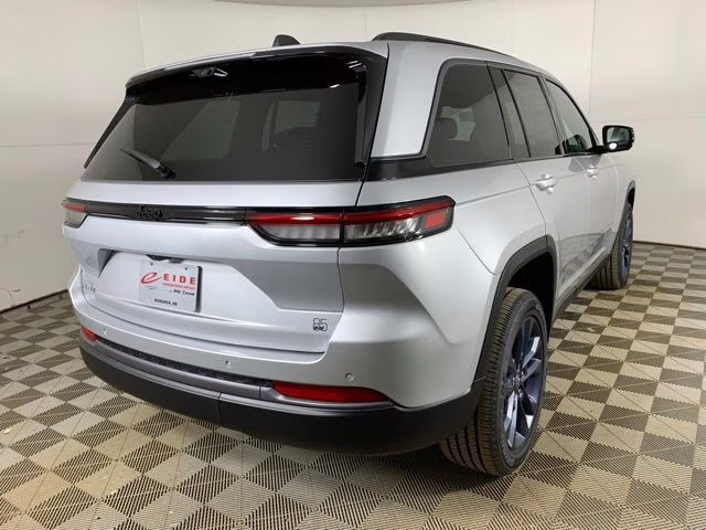 2026 Silver Zynith Jeep Grand Cherokee 85th Anniversary Edition 4X4 SUV