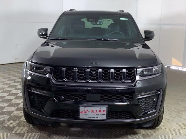 2026 Diamond Black Crystal Pearlcoat Jeep Grand Cherokee 85th Anniversary Edition 4X4 SUV