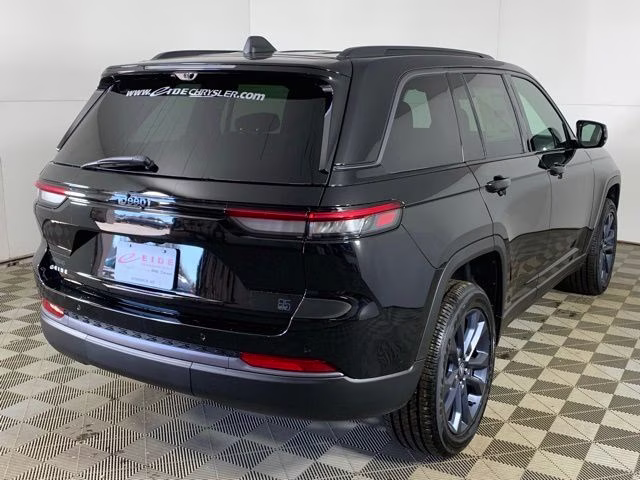 2026 Diamond Black Crystal Pearlcoat Jeep Grand Cherokee 85th Anniversary Edition 4X4 SUV