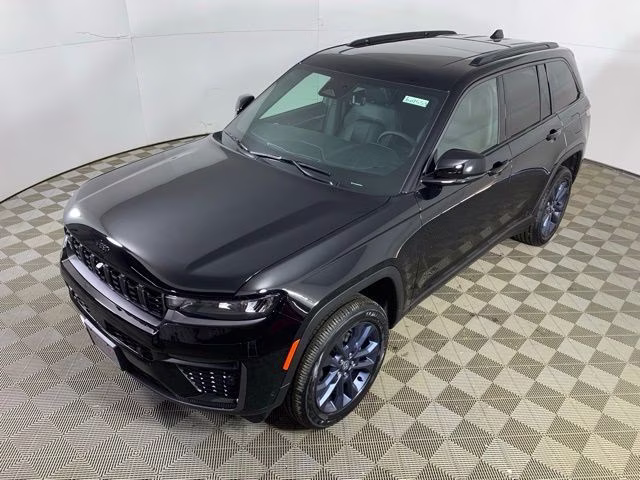 2026 Diamond Black Crystal Pearlcoat Jeep Grand Cherokee 85th Anniversary Edition 4X4 SUV