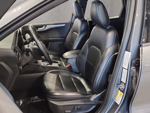 2025 Carbonized Gray Metallic Ford Escape Platinum AWD SUV
